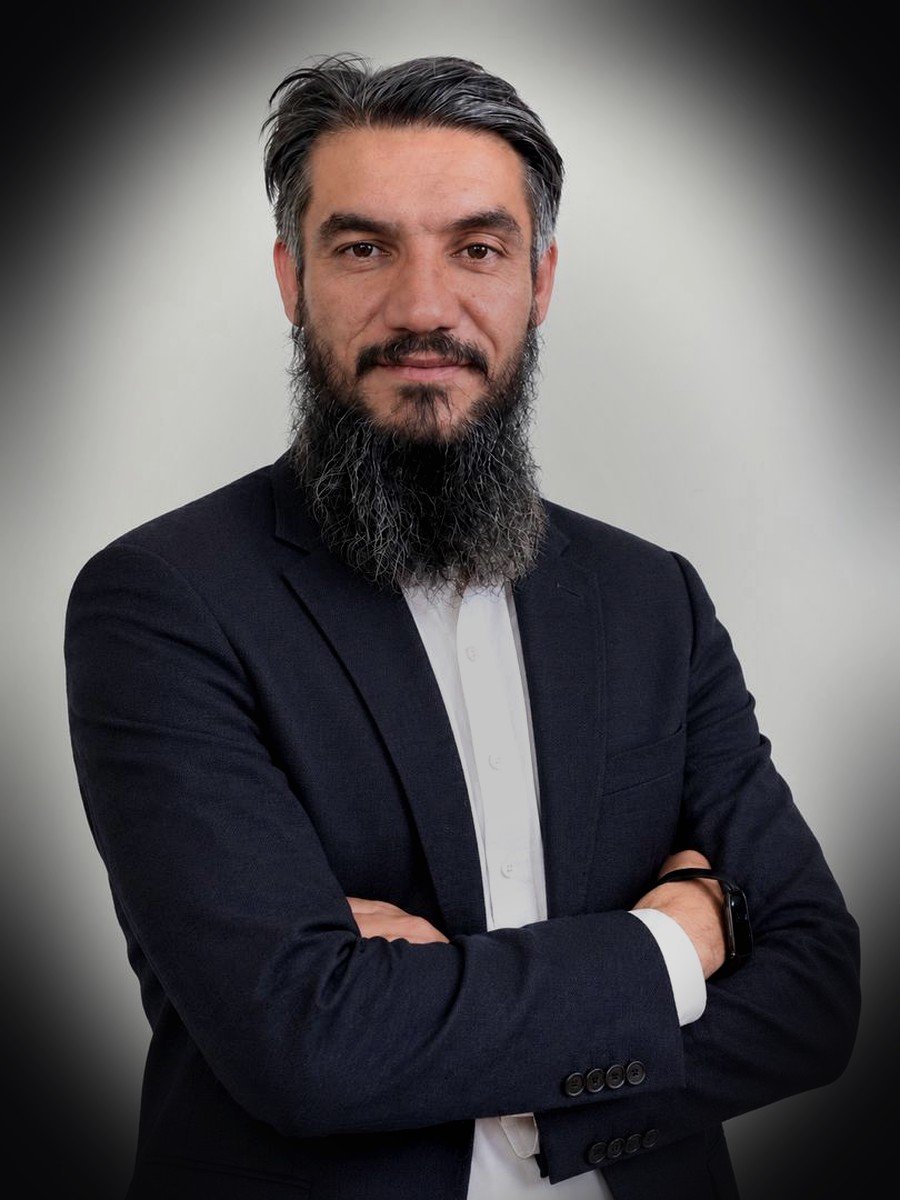 Hamid Hamid, Sales Director